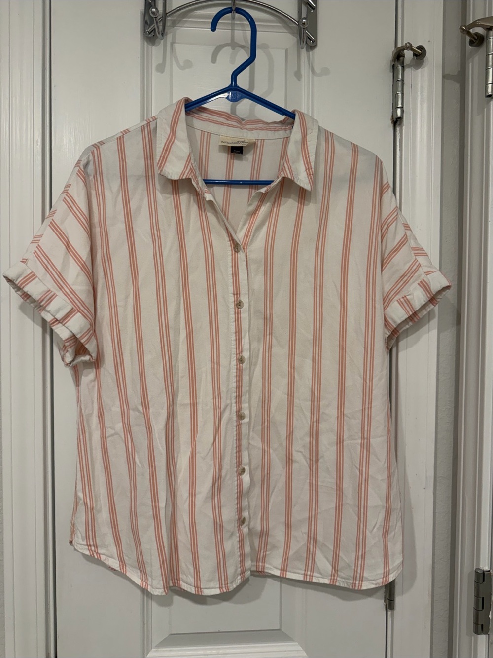 Ladies Universal Thread Button-Up Shirt